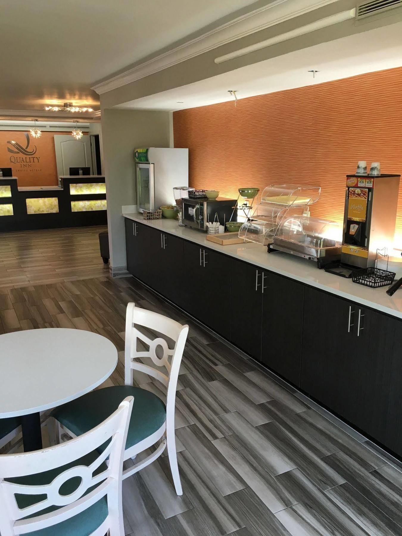 Quality Inn Харлинген Екстериор снимка
